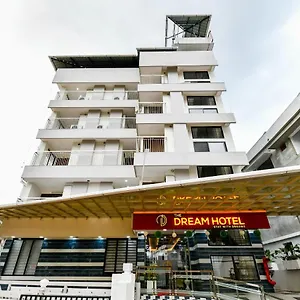 3* Hotel Capital O 30549 D