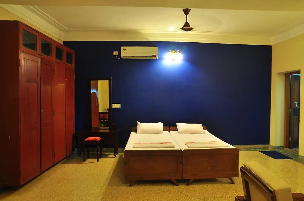 Toms Old Mansion Bed & Breakfast Kochi 2*,