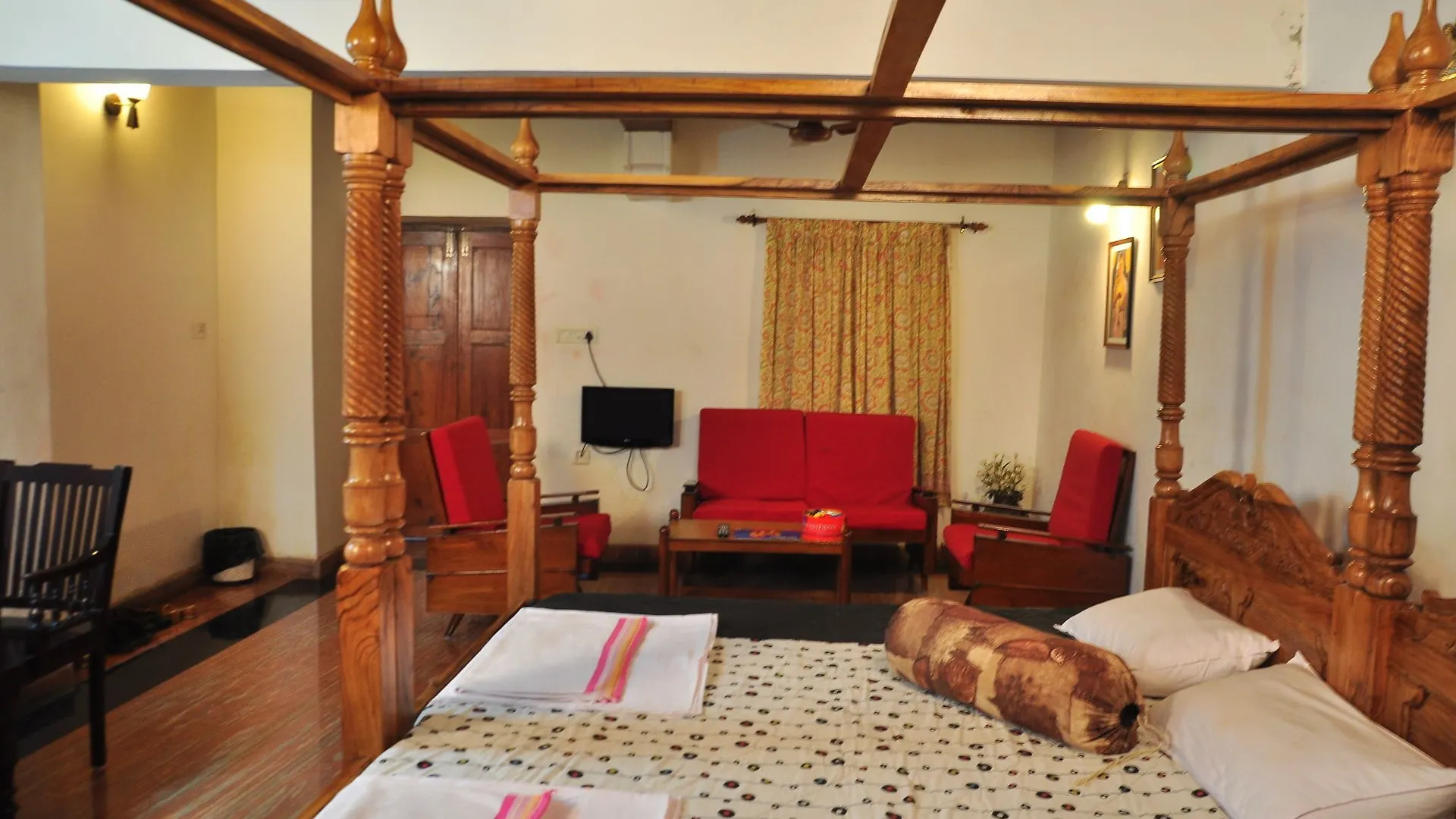 Toms Old Mansion Bed & Breakfast Kochi